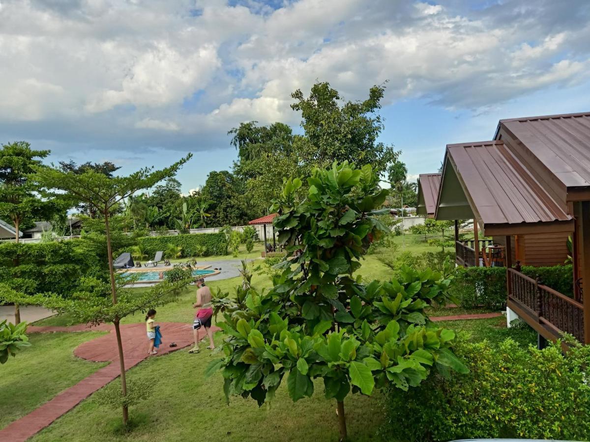 Relax Garden House Hotel Chiang Mai Exterior foto