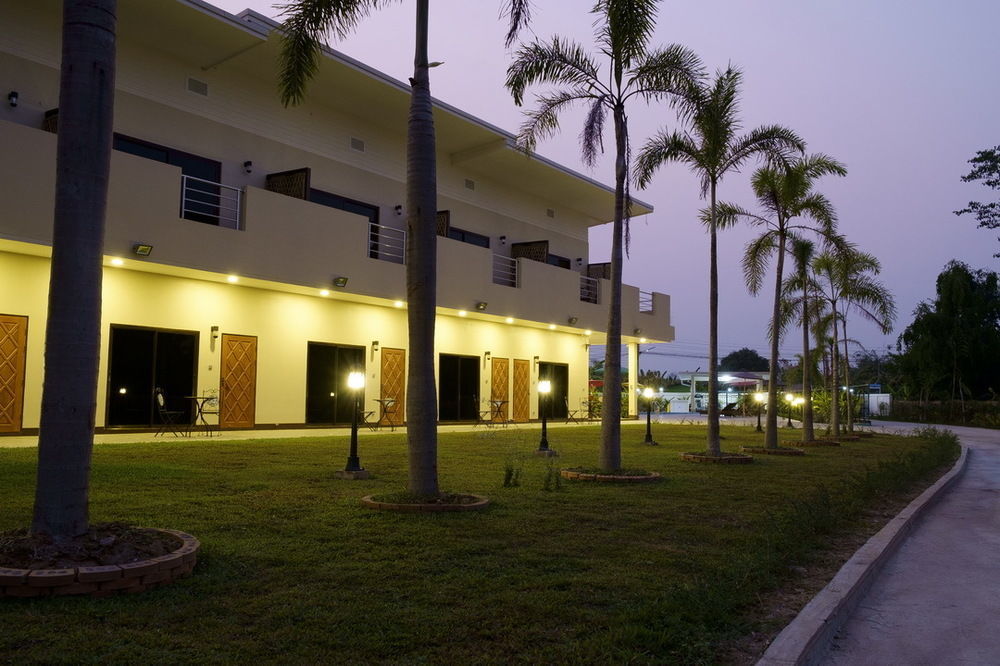 Relax Garden House Hotel Chiang Mai Exterior foto