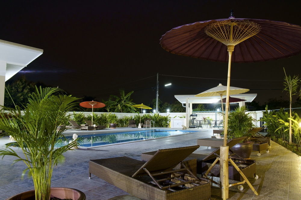 Relax Garden House Hotel Chiang Mai Exterior foto