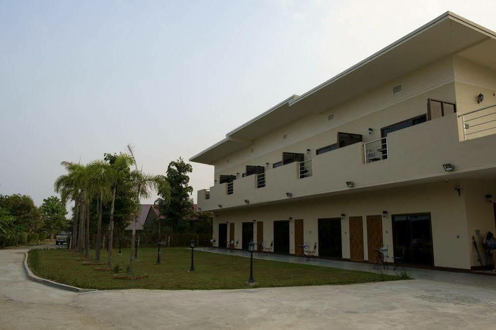 Relax Garden House Hotel Chiang Mai Exterior foto