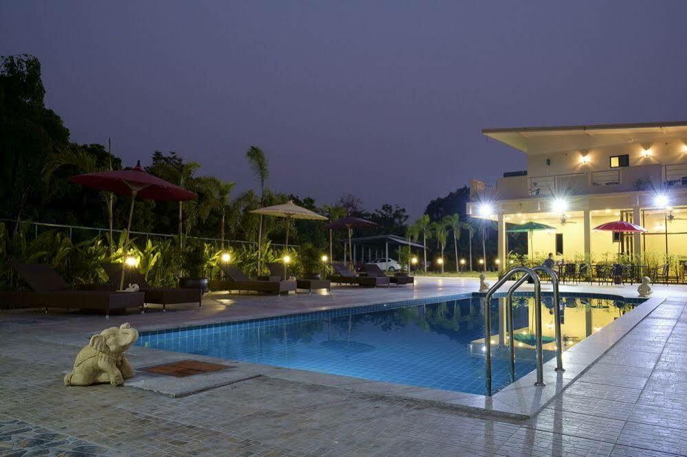 Relax Garden House Hotel Chiang Mai Exterior foto
