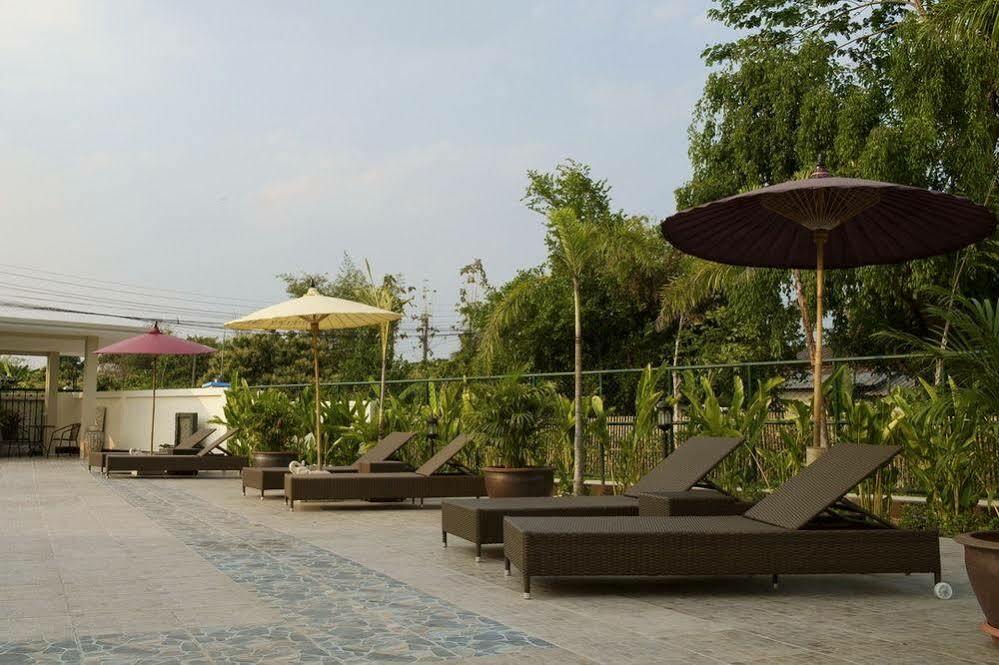 Relax Garden House Hotel Chiang Mai Exterior foto