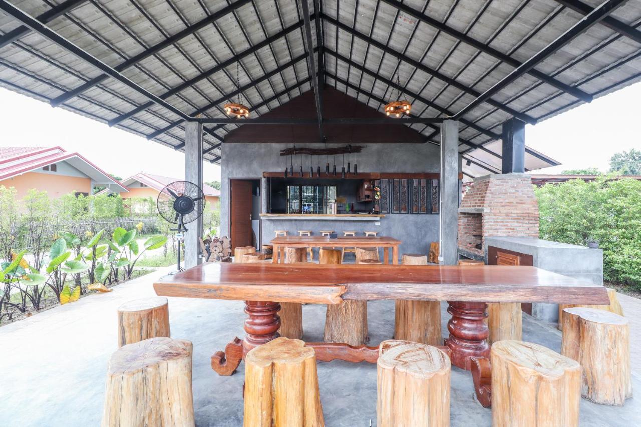 Relax Garden House Hotel Chiang Mai Exterior foto